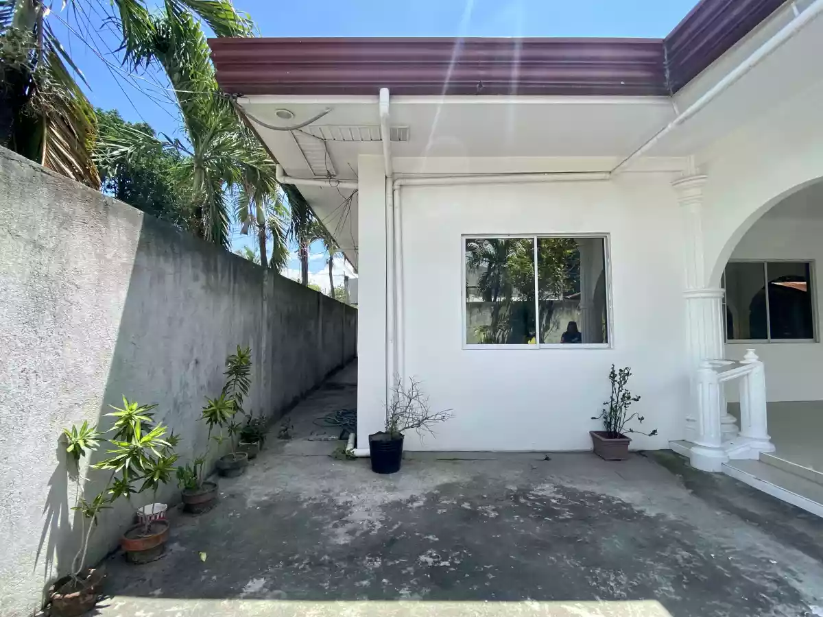 735 SQM HOUSE AND LOT — House and Lot in General Santos City, South Cotabato, Philippines — Photo 3