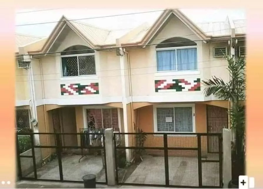 2 GATED 2 STOREY TOWNHOUSES FOR SALE — Townhouse in Lapu-Lapu City, Cebu, Philippines — Photo 4