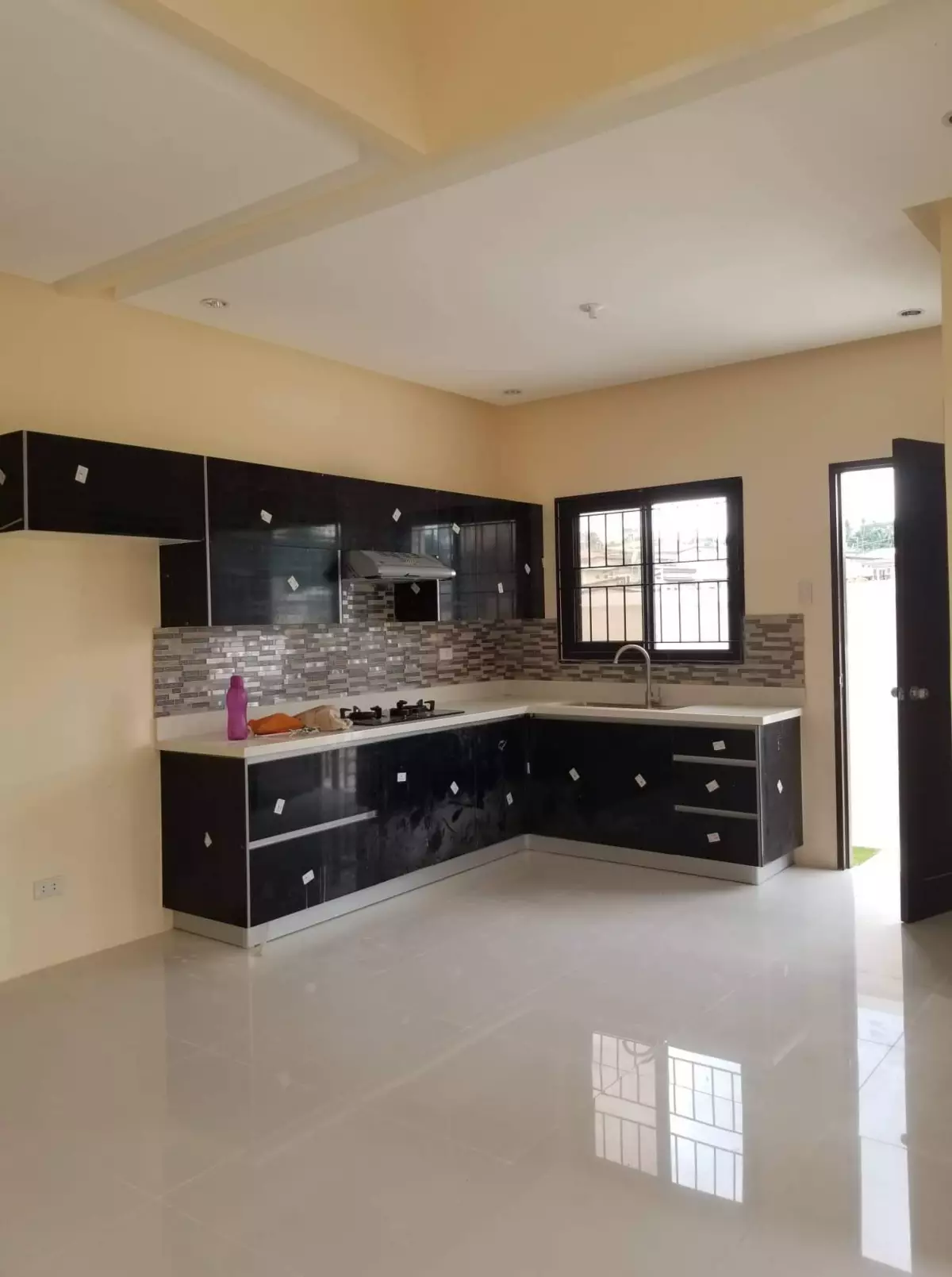 FOR ASSUME HOUSE AND LOT — House and Lot in Buhangin, Davao City, Davao del Sur — Photo 6