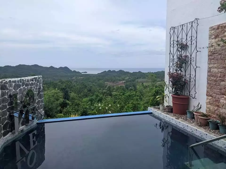 Perfect RETIREMENT HOME with spectacular mountain & ocean view! — Retirement House in Sipalay, Negros Occidental, Philippines — Photo 6
