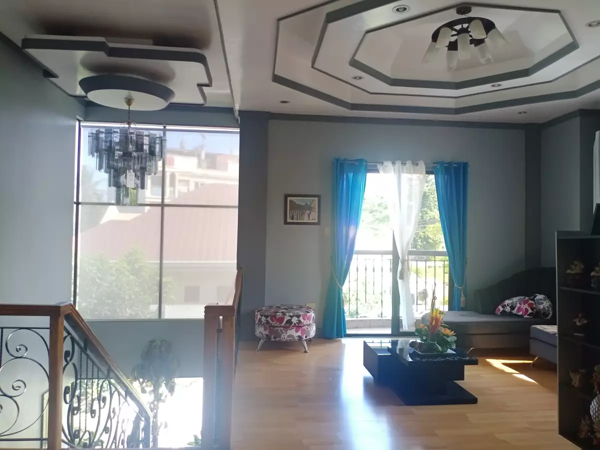 HOUSE AND LOT FOR SALE ðŸ˜ï¸ - photo 5