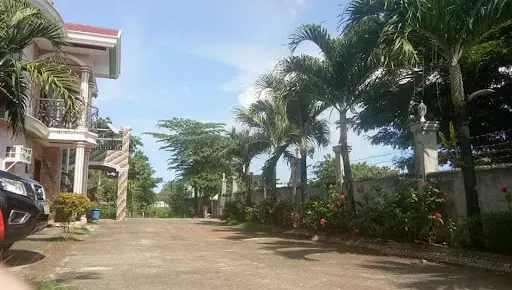 HOUSE AND LOT IN PAJAC LAPU-LAPU CITY WITH 1000 SQ.M LOT — House and Lot in Lapu-Lapu City, Cebu, Philippines — Photo 5