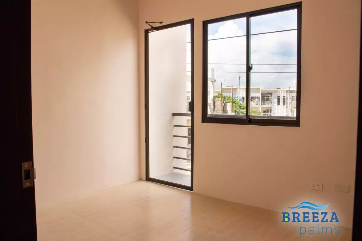Breeza Palms End Unit For Assume - photo 4