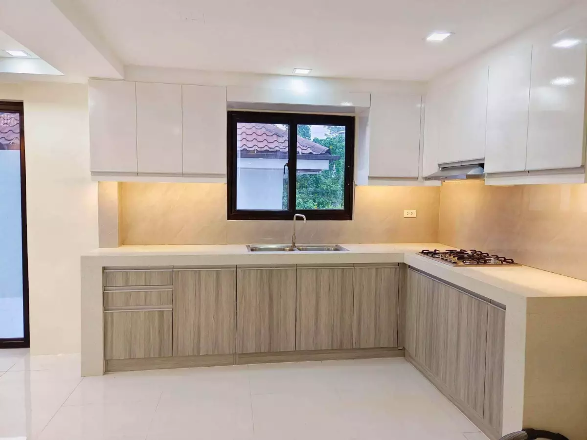 3-Storey Modern House and Lot with 4-car Garage in Talamban, Cebu — House and Lot in Upper Bacayan, Cebu City, Cebu — Photo 4