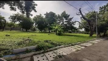 Rush lot for sale inside a high-end Subdivision in Lapu-lapu City