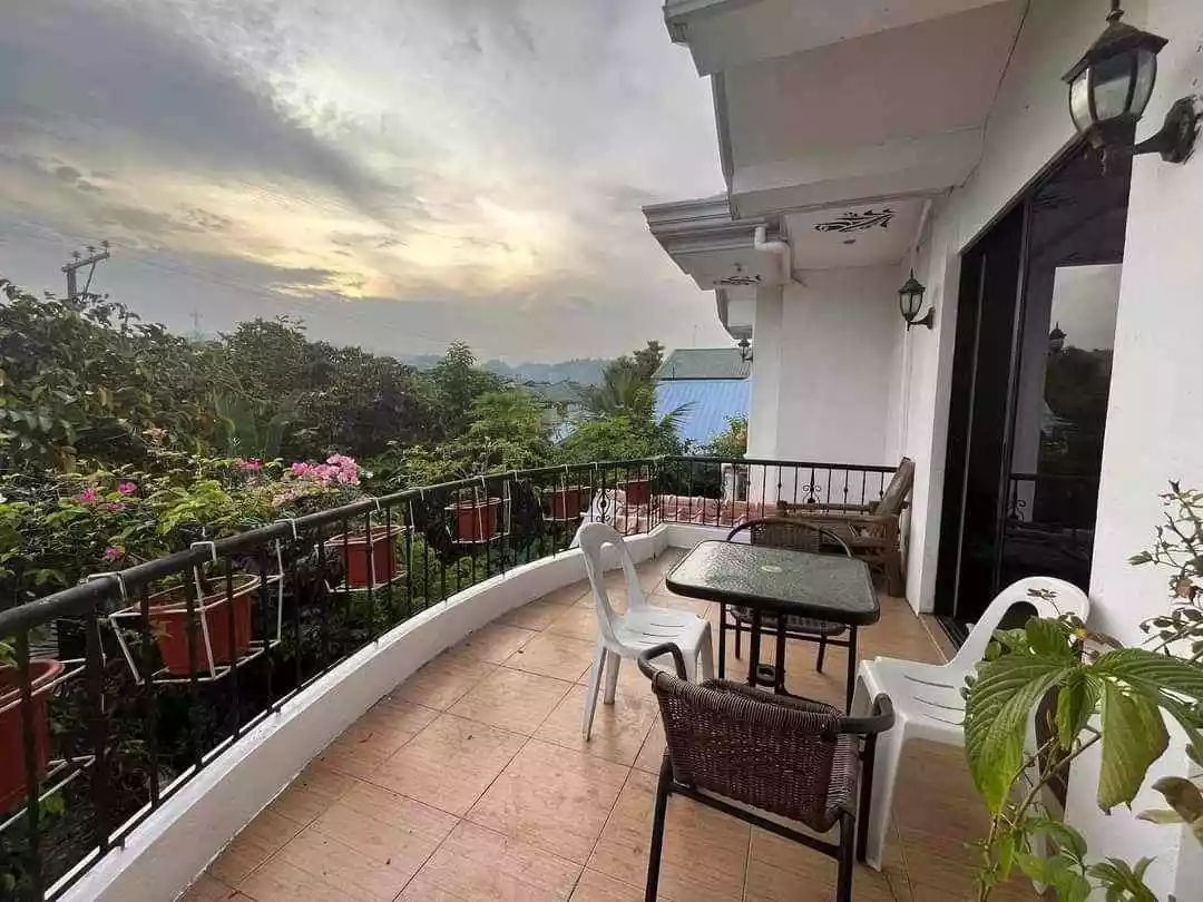 TCT -1019302 — House and Lot in Heights, Cebu City, Cebu — Photo 6