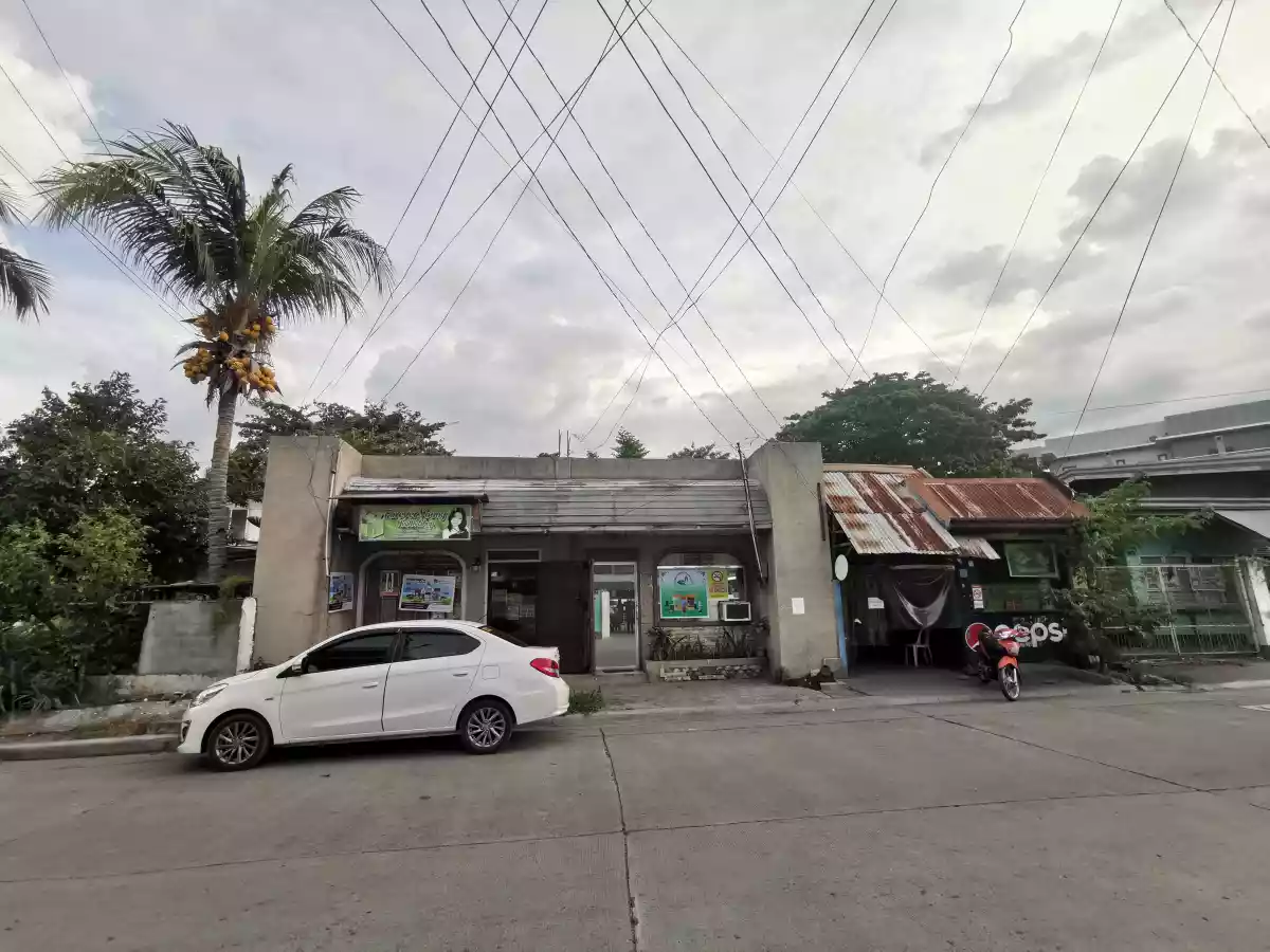 467sqm Commercial /Residential with Office and store  - photo 3