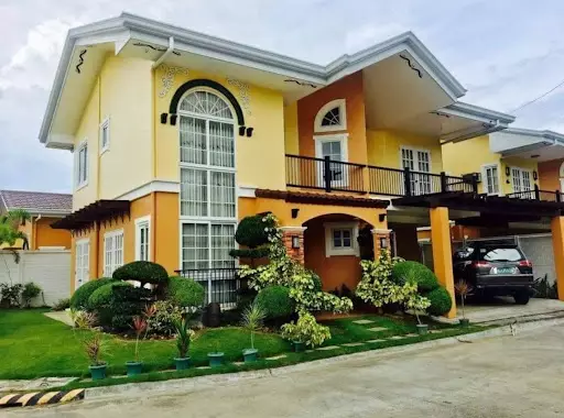 House and Lot for Sale in Royal Palm Uno Bohol