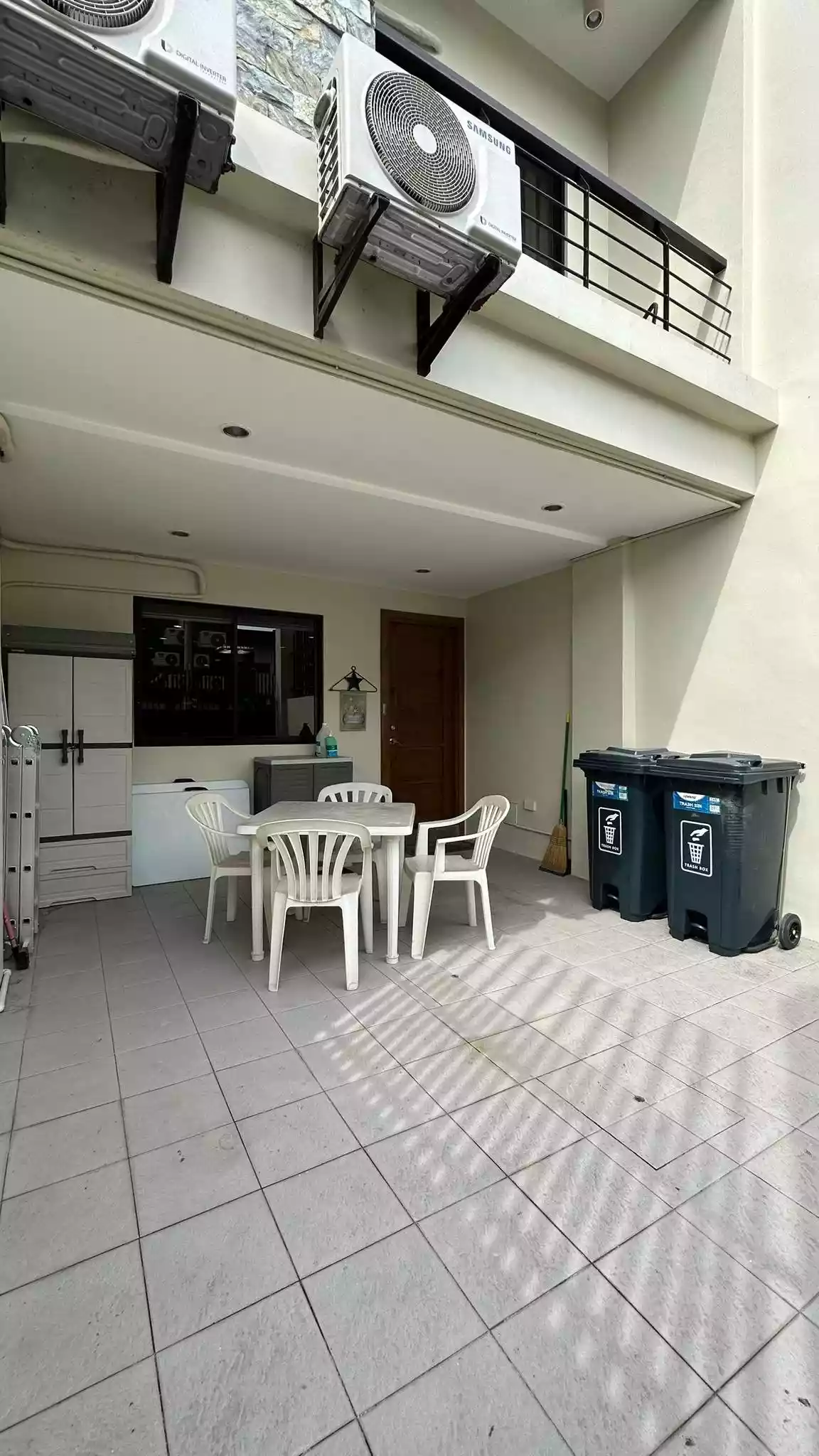 FULLY-FURNISHED & SPACIOUS TOWNHOUSE IN PUNTA PRINCESA, CEBU CITY — Townhouse in Cebu City, Cebu, Philippines — Photo 3