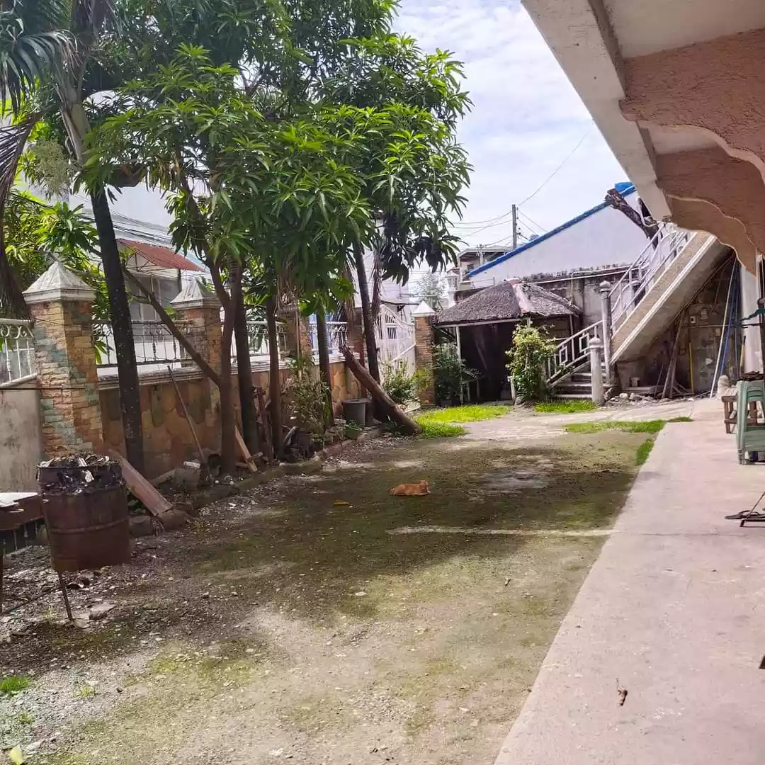 FOR SALE 4 DOORS APARTMENT  - photo 2