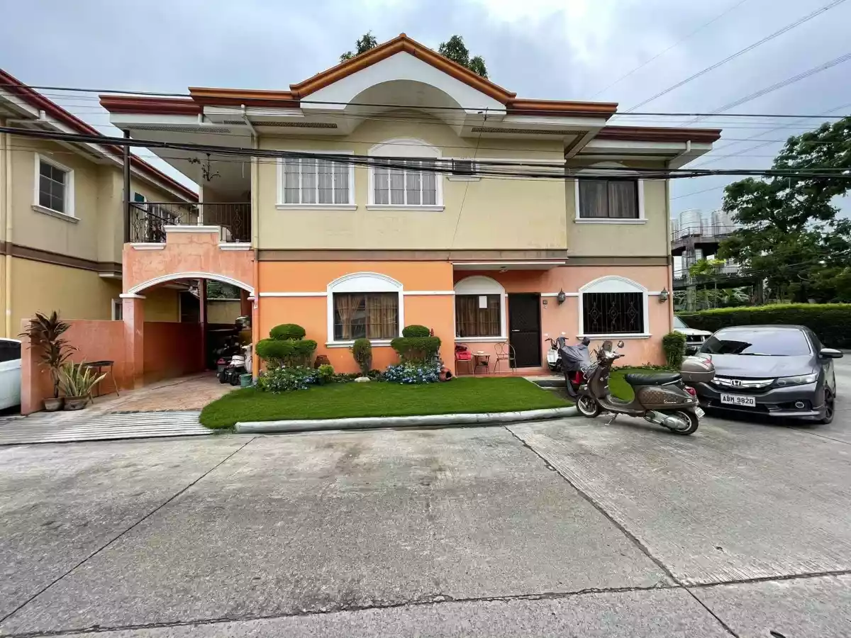 Rush Sale! Fully Furnished House and Lot 