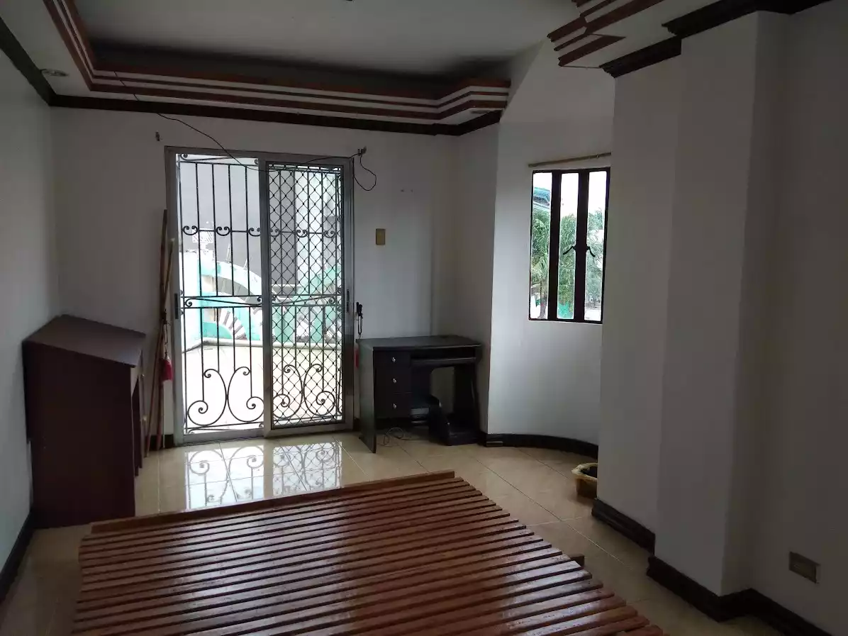 Open photo 14 of 17 — HOUSE & LOT IN TALISAY CEBU FOR SALE
