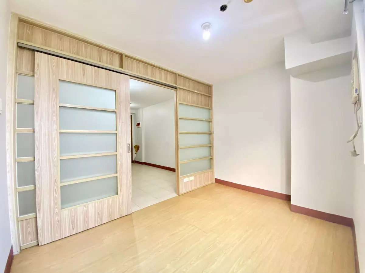 SUPERIOR 1BR UNIT FOR LEASE AND SALE at Ridgewood Towers — 1 Bedroom in Carlos P. Garcia Avenue, Taguig, Metro Manila — Photo 4