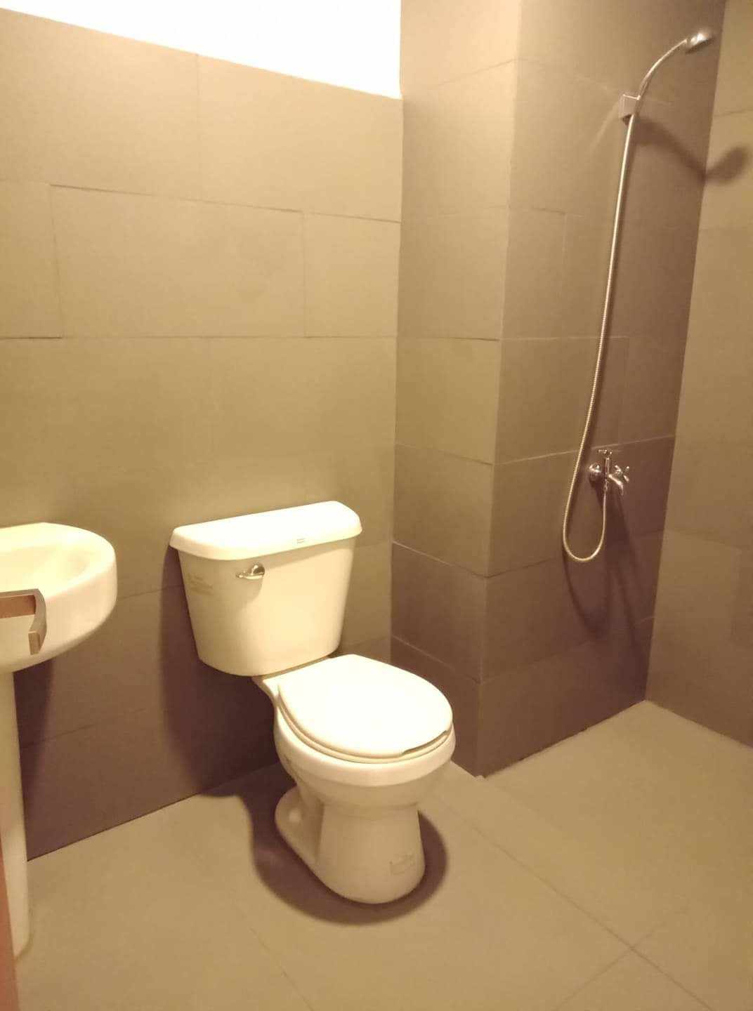 For Assume Studio Unit in J Tower Residences Mandaue City — Studio in V.Albano, Mandaue City, Cebu — Photo 6