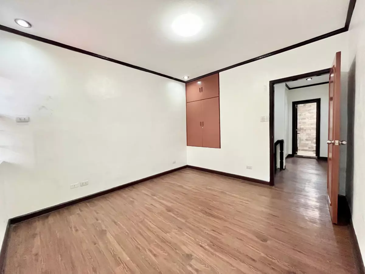 NEWLY RENOVATED 2-STOREY TOWNHOUSE FOR SALE in Quezon City — Townhouse in Quezon City, Metro Manila, Philippines — Photo 3