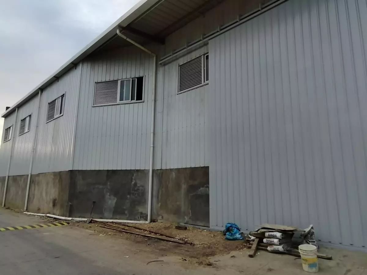 Newly Built Warehouse - photo 6