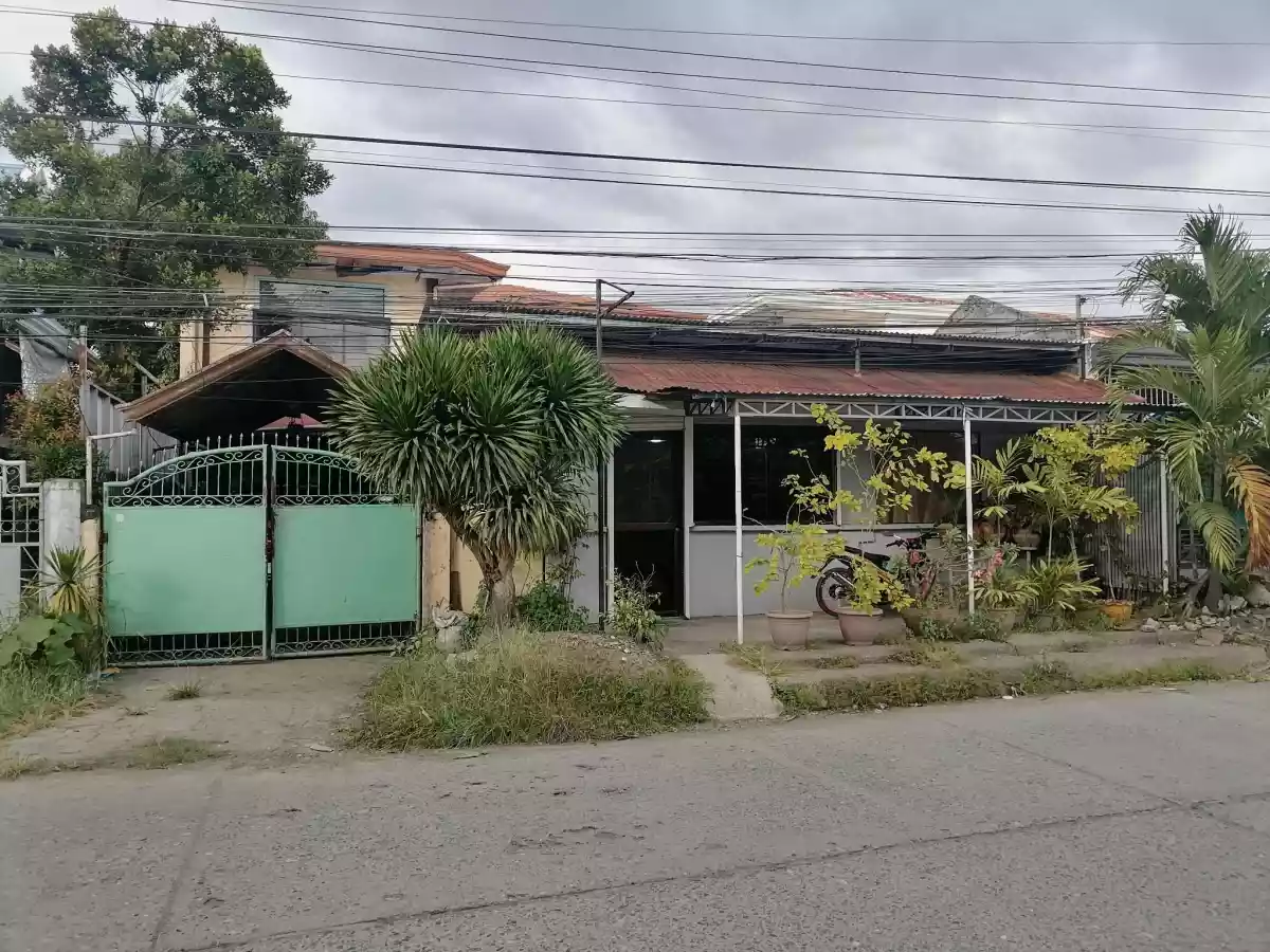 HOUSE AND LOT FOR SALE