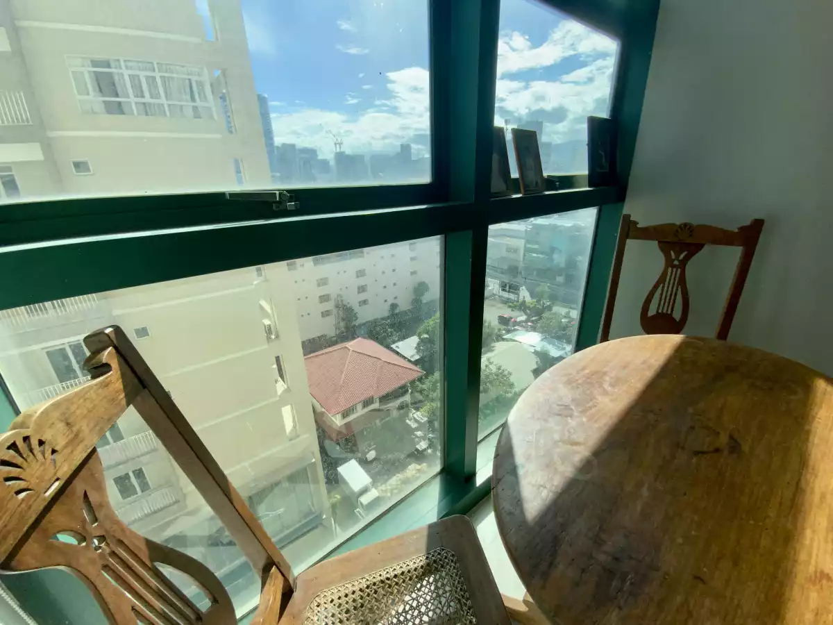 Spacious and well-lit 1 bedroom condo - photo 4