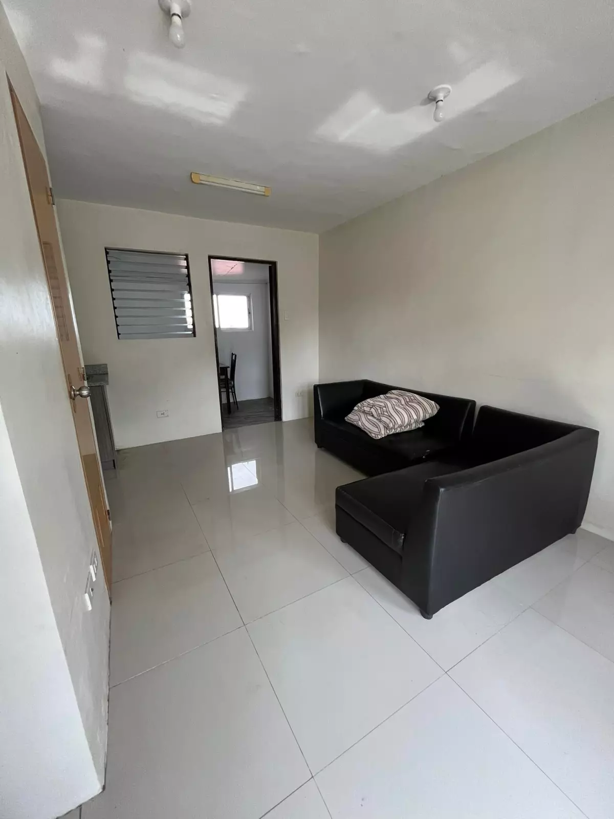 House for rent in Casamira Linao Talisay, City Cebu — Townhouse in Cebu, Philippines — Photo 3