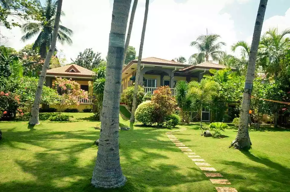 Beach Beach House & Lot - photo 3