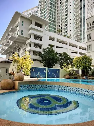 Open photo 14 of 14 — Condominium 