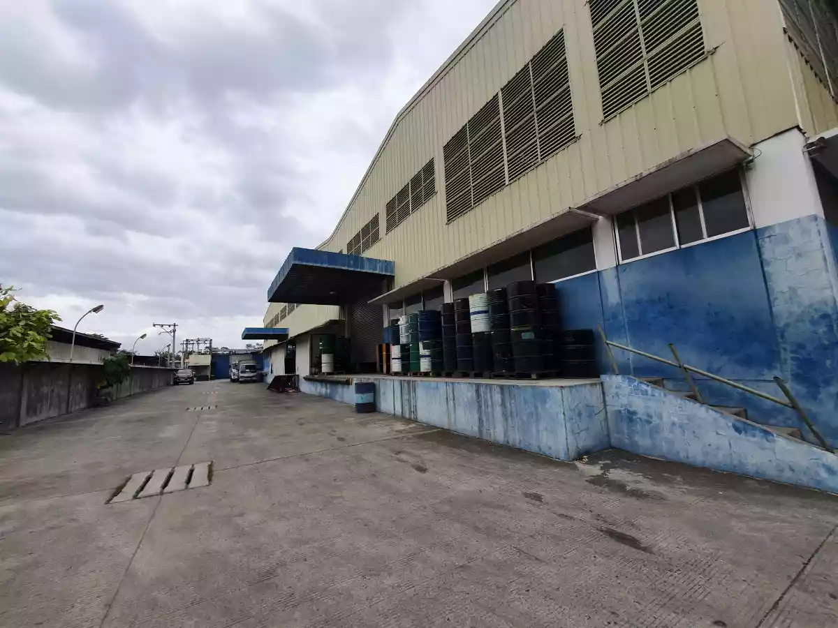 Open photo 16 of 16 — PLASTIC FACTORY FOR SALE