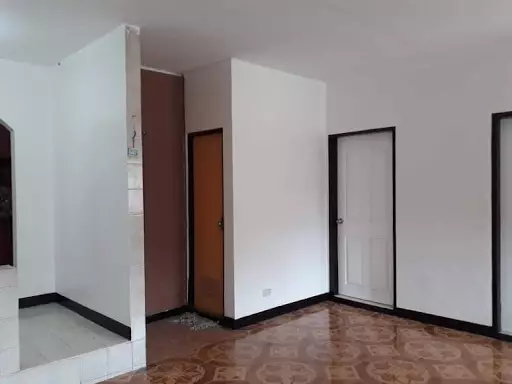 Open photo 11 of 27 — 3 bedroom House with garage and balcony