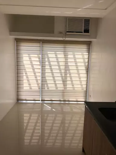 2BEDROOM CONDO WITH PARKING LOT AT O RESIDENCES BACOLOD FOR SALE! CLEAN TITLE AND UPDATED TAXES!