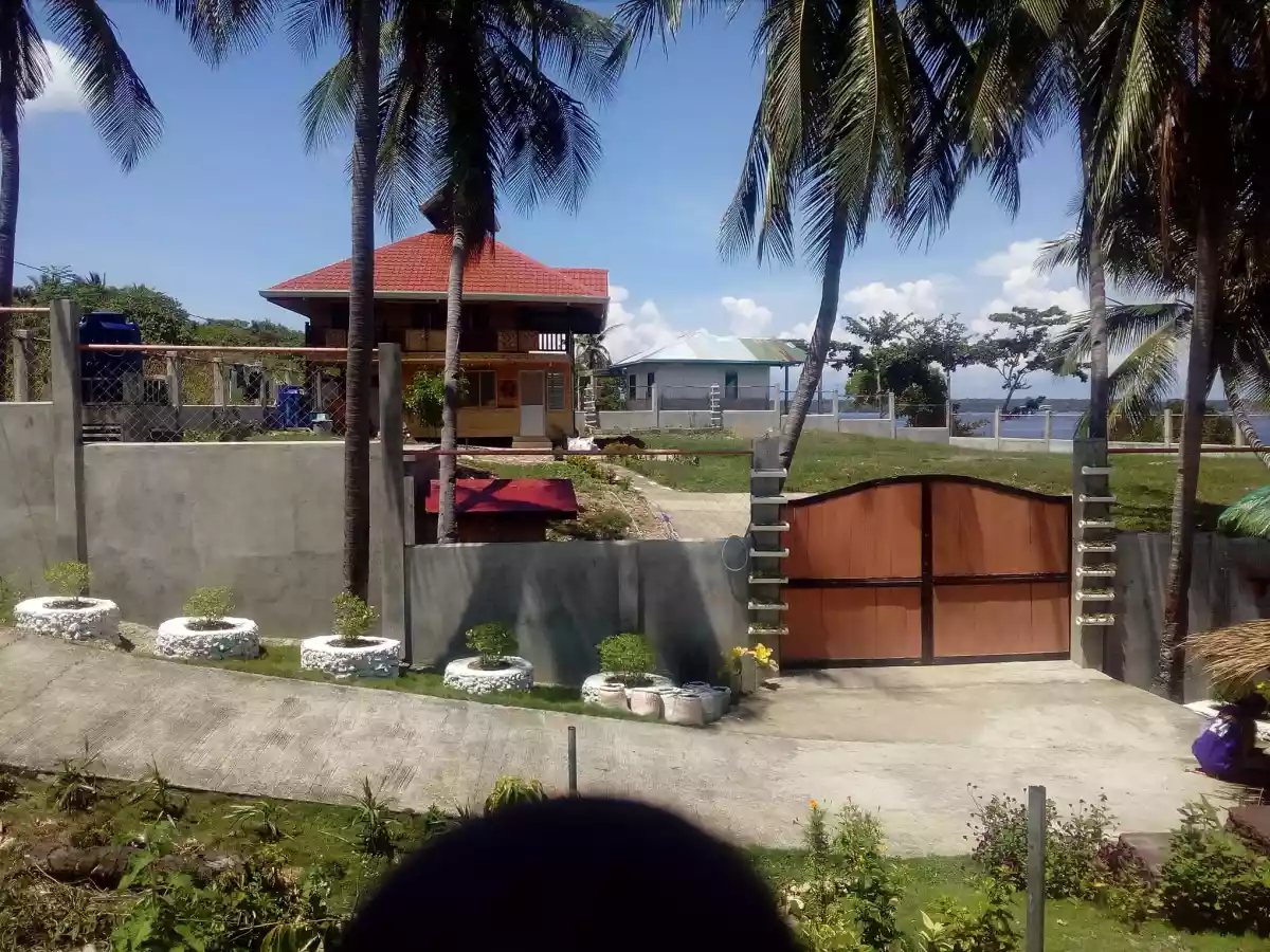 Beach/Cliff Lot with Native House - photo 5