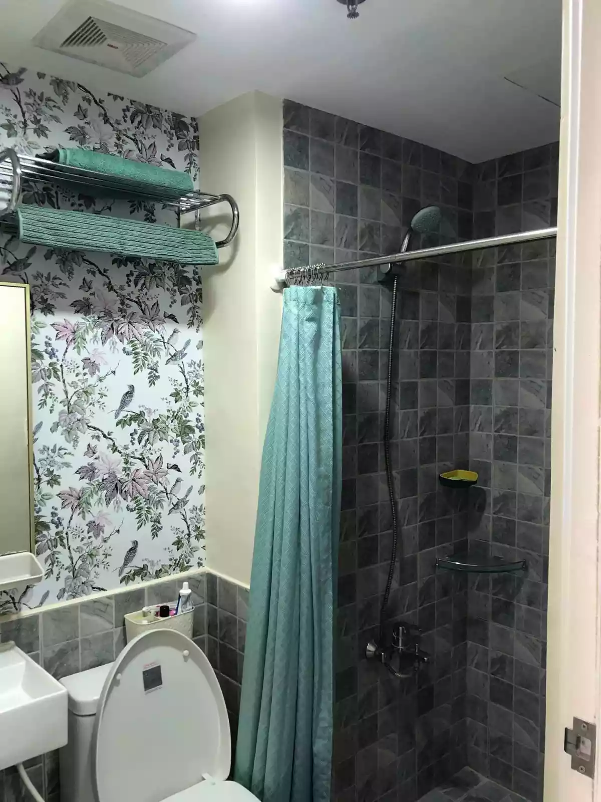 Grand Residences for Rent — Studio in Pres. Roxas Street, Cebu City, Cebu — Photo 3