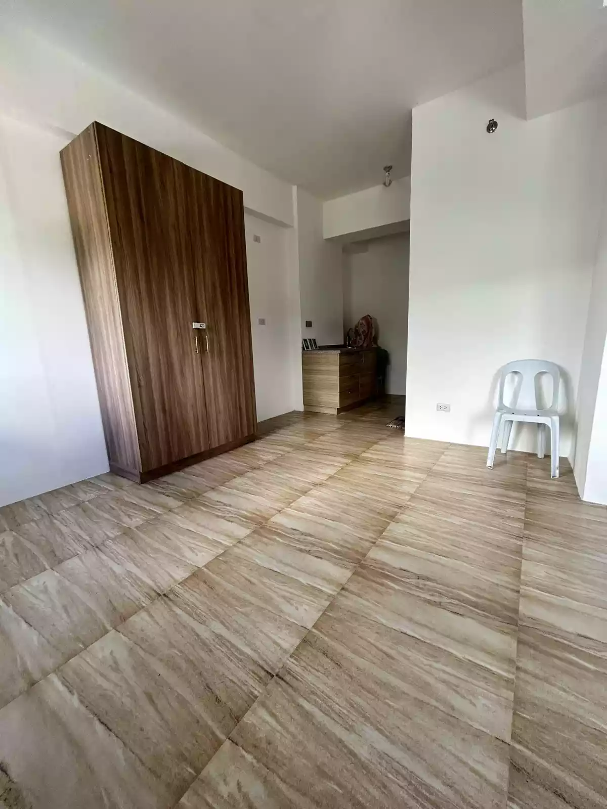 SACRIFICE SALE STUDIO CORNER UNIT IN APPLEONE BANAWA HEIGHTS — Studio in Cebu City, Central Visayas, Philippines — Photo 3