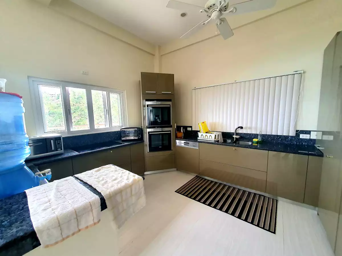 Open photo 13 of 19 — Overlooking 4- Storey House and Lot in Jardin de Busay for Sale