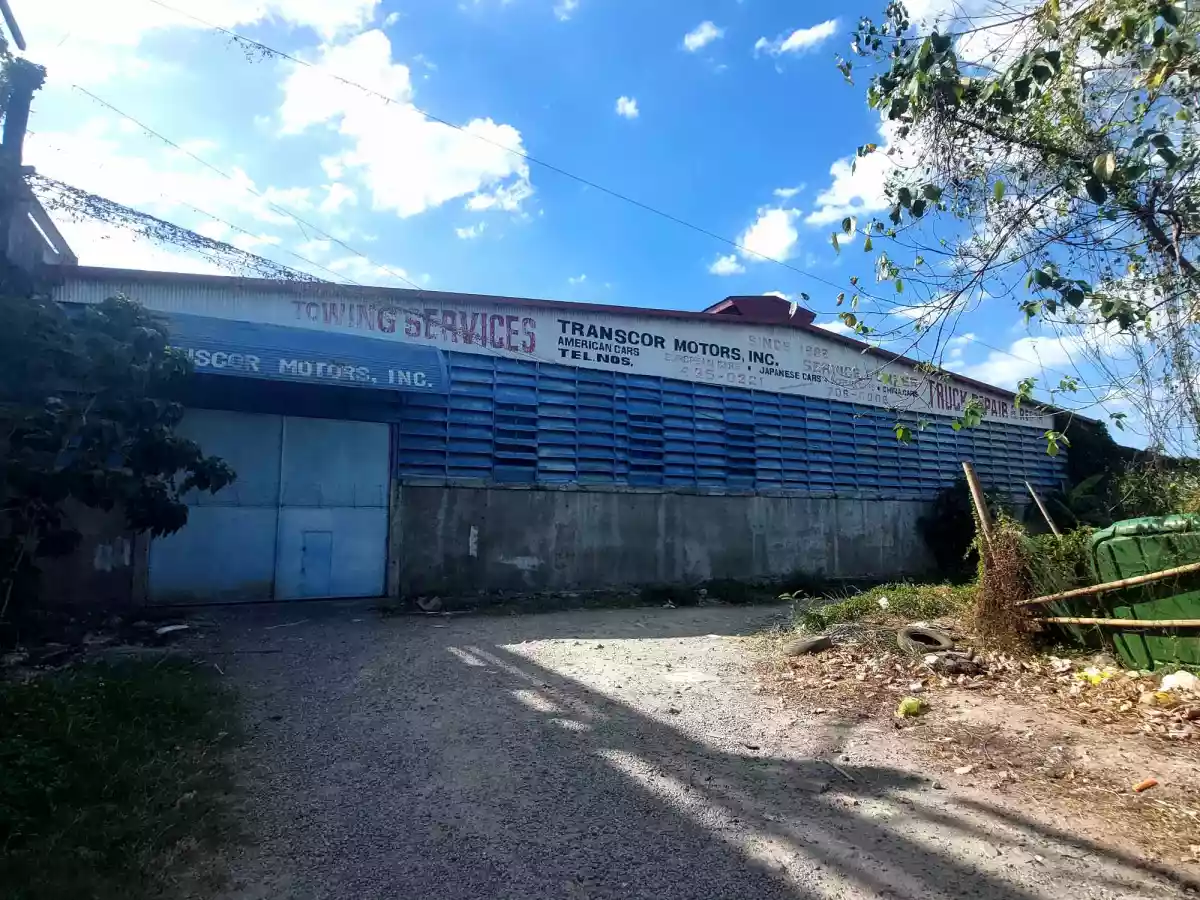 BIG WAREHOUSE FOR RENT