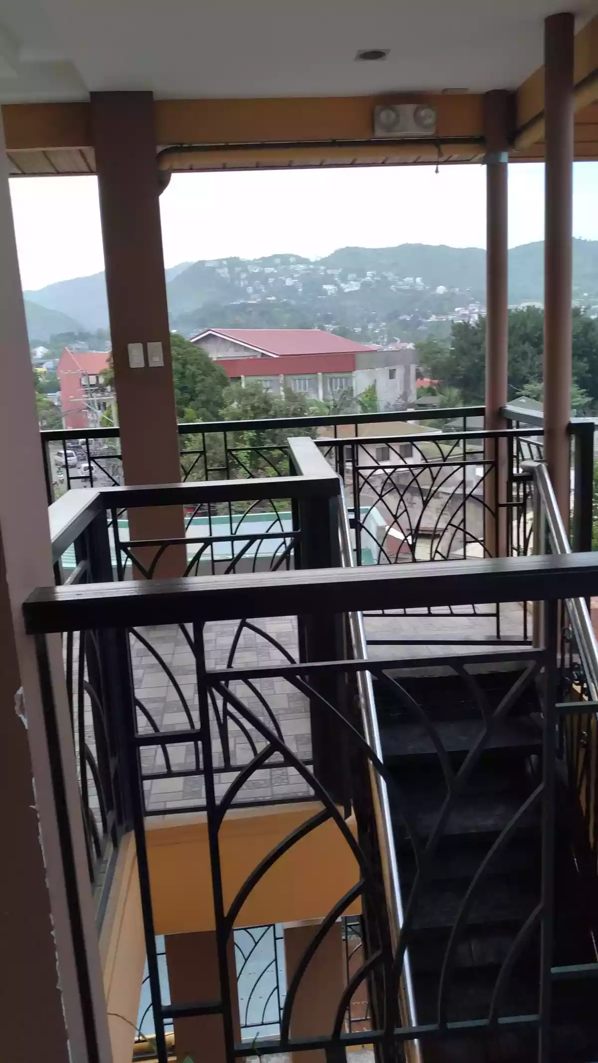 5 Story Building Apartment / PENTHOUSE — House and Lot in Cebu City, Cebu, Philippines — Photo 3