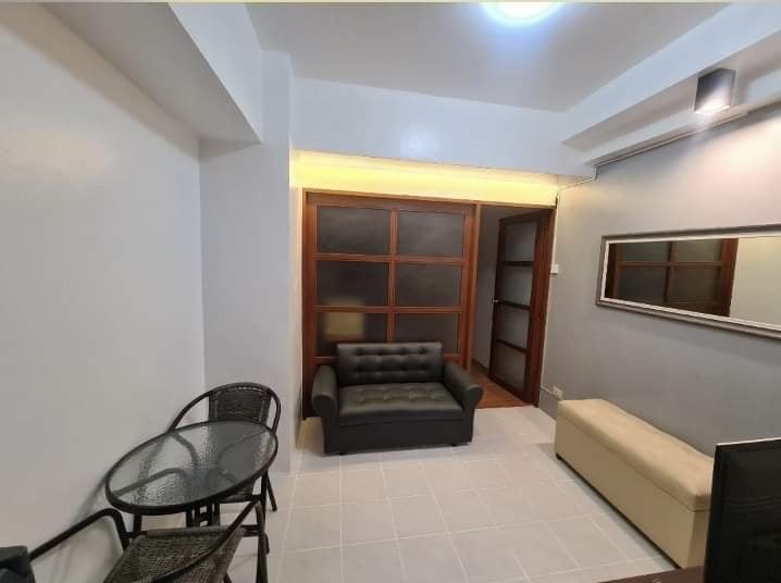 AFFORDABLE 1 BEDROOM W/BALCONY FULLY FURNISHED CONDO UNIT IN MAKATI CBD - photo 2