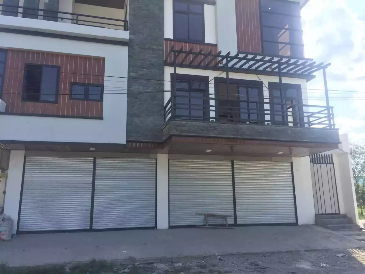 3 Storey Commercial Residential Building Property — Building in Poblacion, Koronadal City, South Cotabato — Photo 3