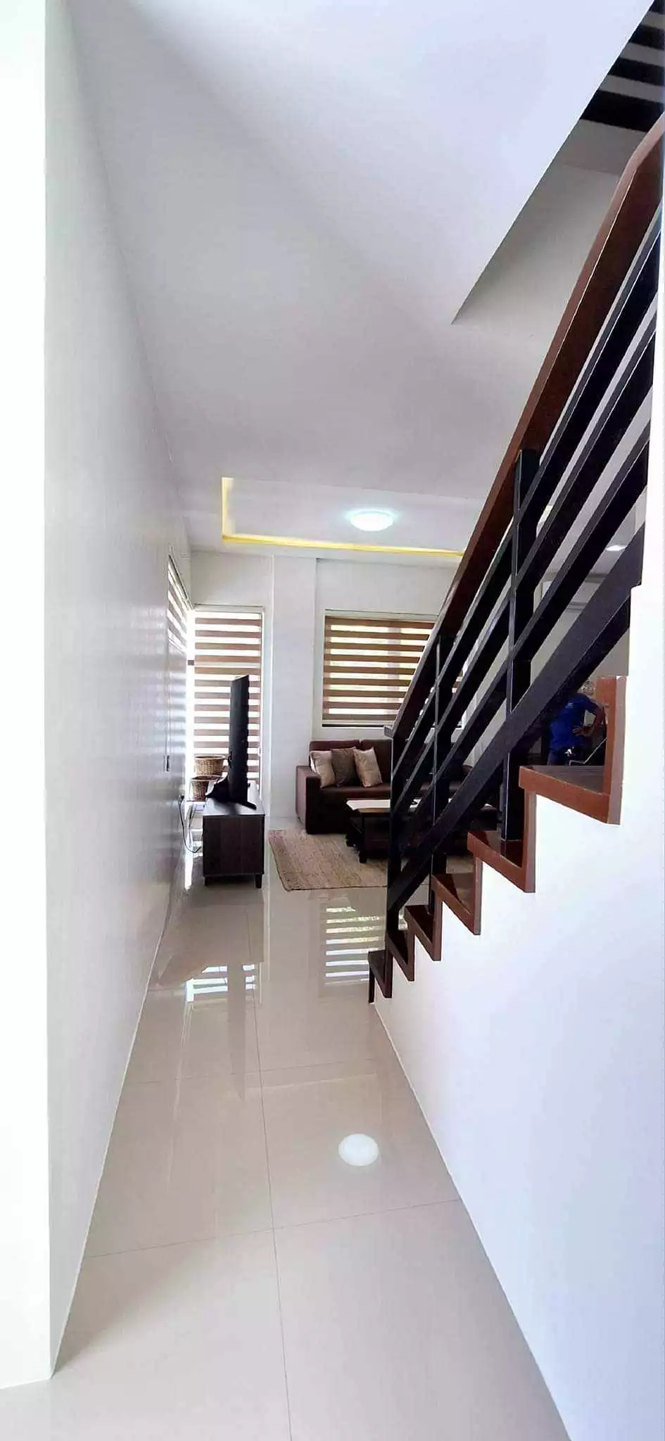 TWO-STOREY HOUSE FOR RENT - photo 7