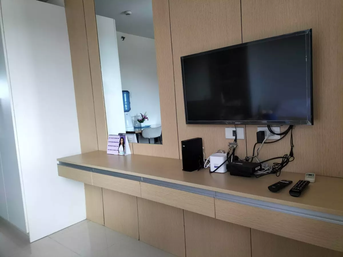 For Sale Studio Unit Fully Furnished The Persimmon by Aboitiz Land — Studio in H. Joaquino Street, Cebu City, Central Visayas — Photo 4