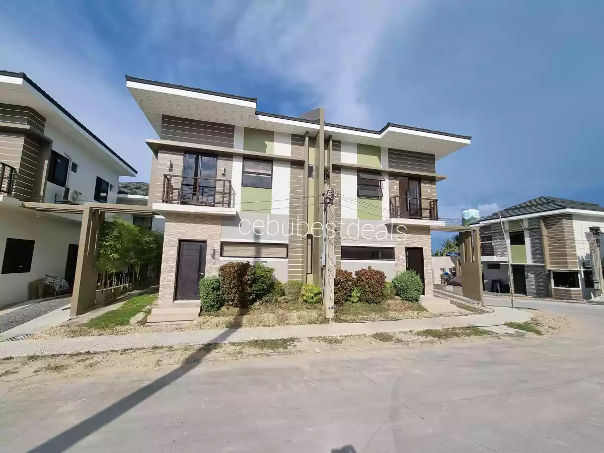 For assume duplex house in Minglanilla Highlands — House and Lot in Abuno, Minglanilla, Cebu — Photo 3