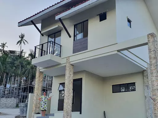 Open photo 53 of 121 — 4BR For Assume in Luana Dos