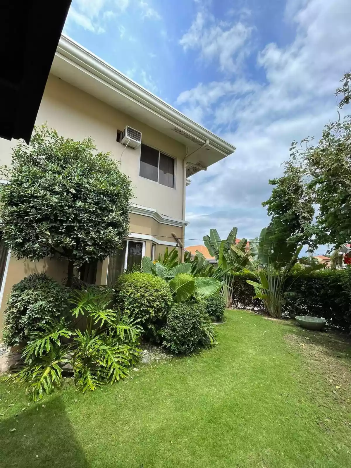Big area House and Lot Single Detached For Sale Semi Furnished - photo 6