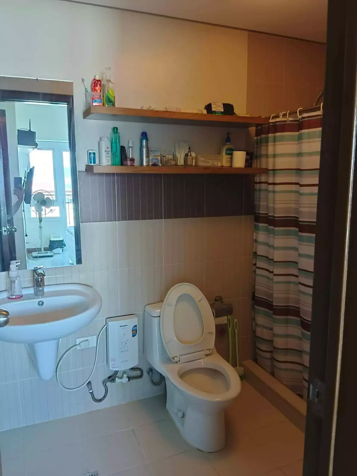 Open photo 17 of 33 — Amisa Private Residences with 2 bedroom with Balcony and maids quarter