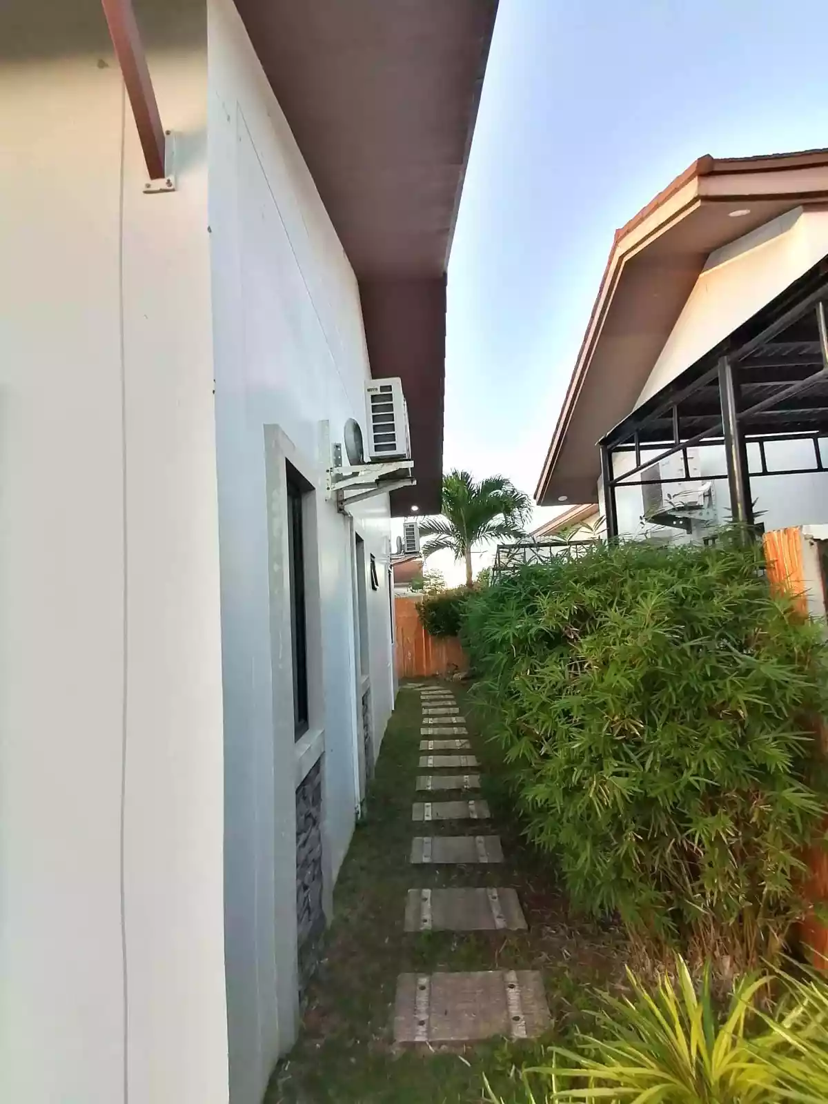3BR Maribago House for SALE Lapu-lapu City- Bungalow house for SALE astele mactan — House and Lot in Lapu-Lapu City, Cebu, Philippines — Photo 3