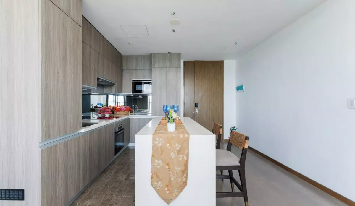 For Sale Condo in The Residences at Sheraton Mactan, Punta Engano — 1 Bedroom in Cebu — Photo 4