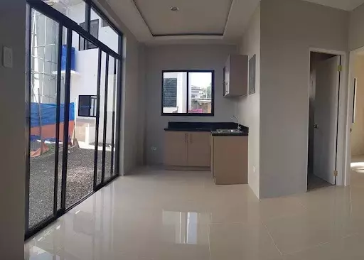Open photo 12 of 17 — For sale/rent