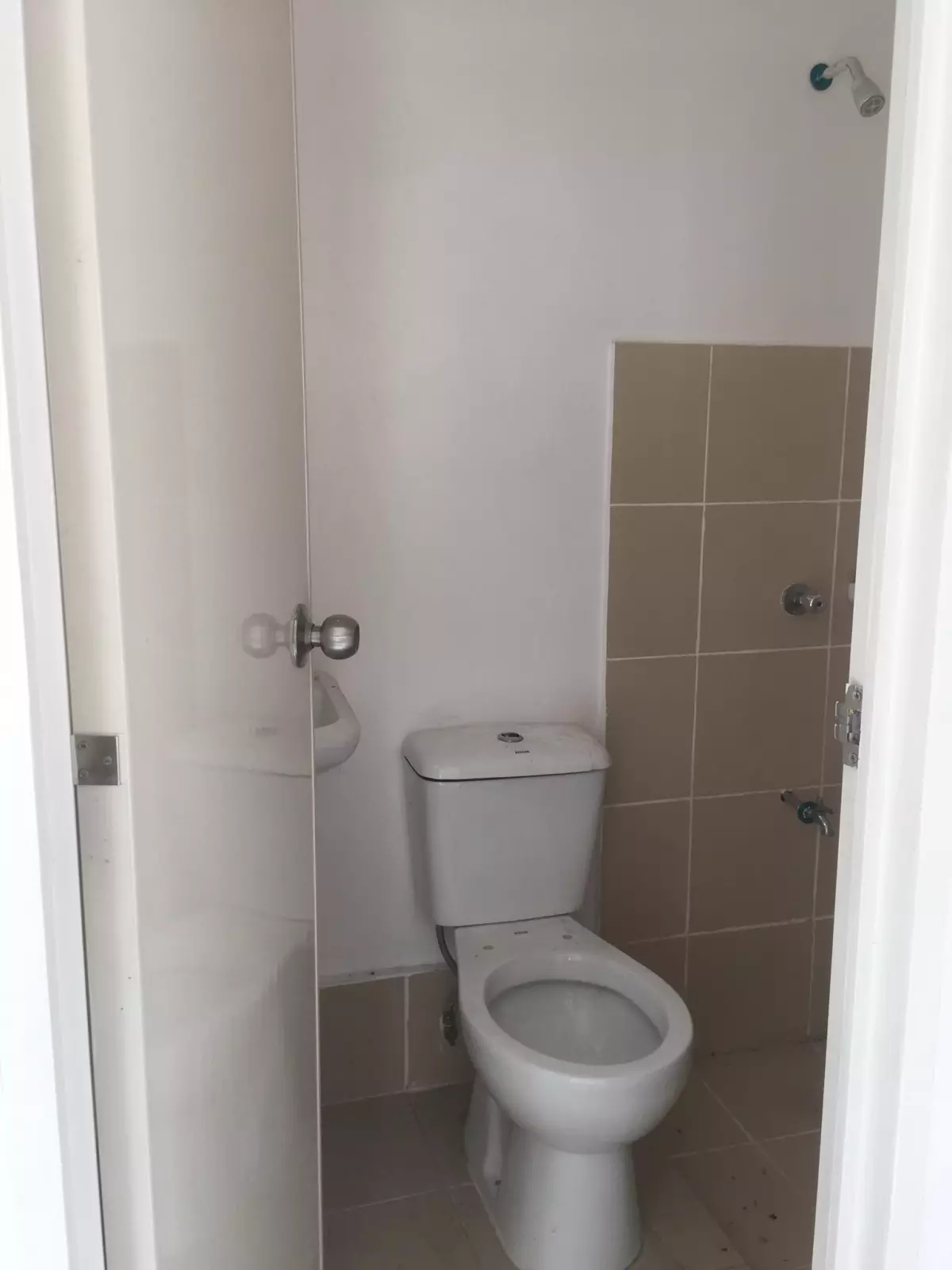 HOUSE AND LOT FOR RENT — House and Lot in Circumferential Road, Bacolod, Negros Occidental — Photo 5