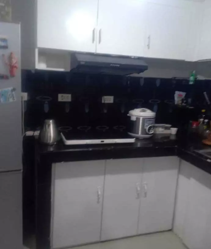 FOR SALE FULLY FURNISHED 2BR AT DECA HOMES 5 — House and Lot in Basak-Sudtunggan Road, Lapu-Lapu City, Cebu — Photo 3