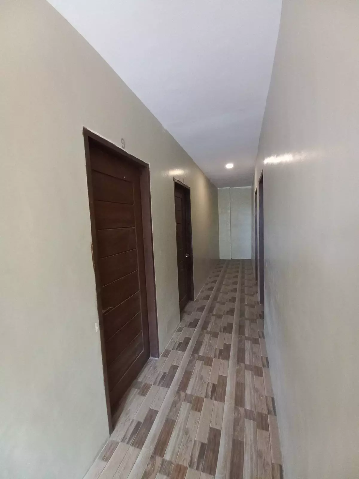 STAFF HOUSE / APARTMENT BUILDING — Apartment in Bankal-Mahayahay-Soong Road, Lapu-Lapu City, Cebu — Photo 2