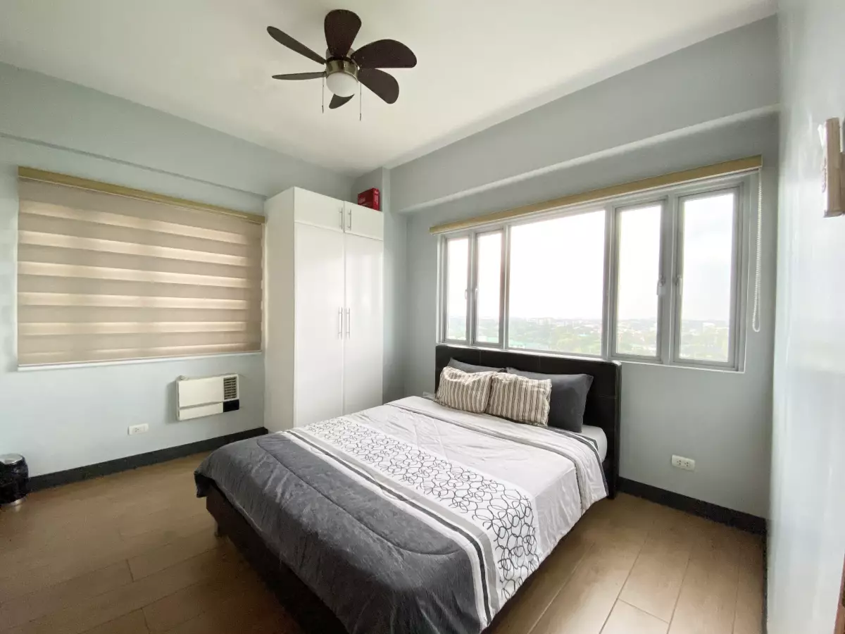 *A HOMEY 1 - BEDROOM UNIT with a GREAT VIEW