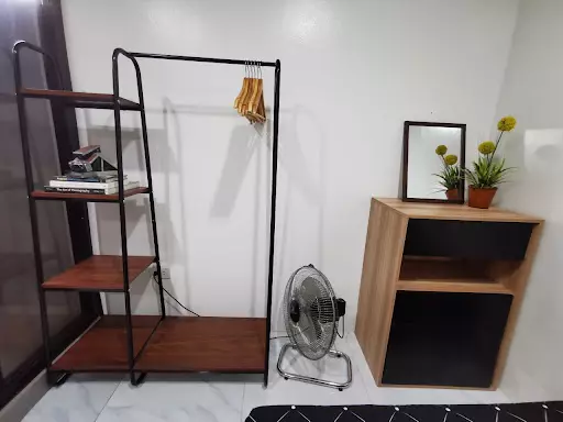 Open photo 18 of 37 — Fully furnished modern minimalist studio for rent in Capitol